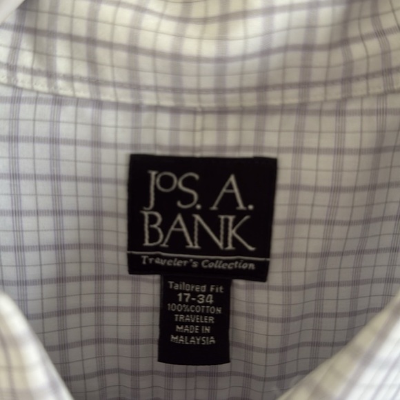 Jos. A Bank Traveler's Collection Tailored Fit Size 17-34 100% Cotton - Picture 4 of 8